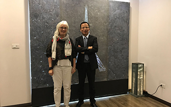 Evelyne GALINSKI, nữ điêu khắc gia người Pháp, thăm và làm việc với NFA, tháng 03 năm 2019