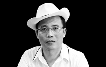 Nhà báo người Pháp Luc PERIN, cây bút chuyên sâu về lĩnh vực nghệ thuật, phỏng vấn công ty NFA Jsc, 